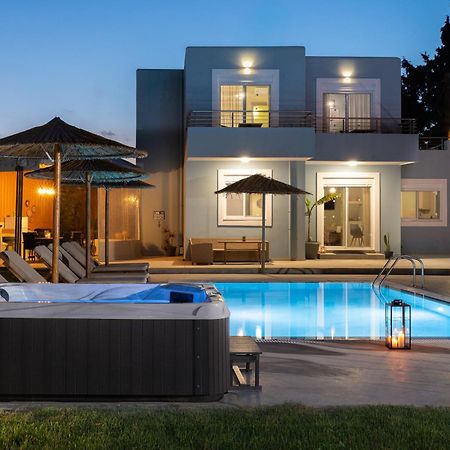 אפאנטו Ethria Pool Villa With Heated Jacuzzi מראה חיצוני תמונה