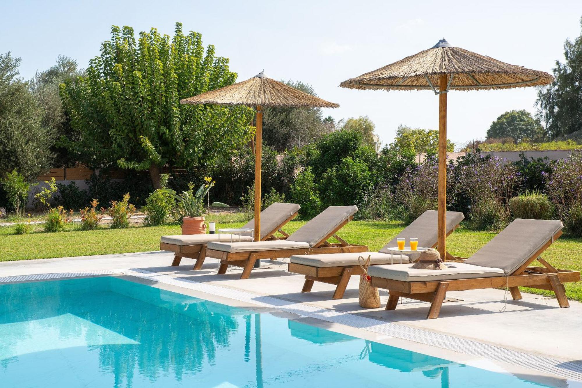 אפאנטו Ethria Pool Villa With Heated Jacuzzi מראה חיצוני תמונה